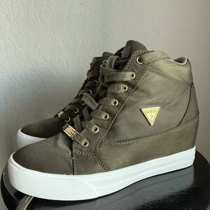 GUESS Women's Olive High-Top Sneakers Size 8M